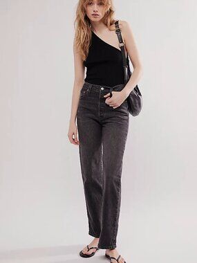 Levi’s Ribcage Straight Ankle Jeans